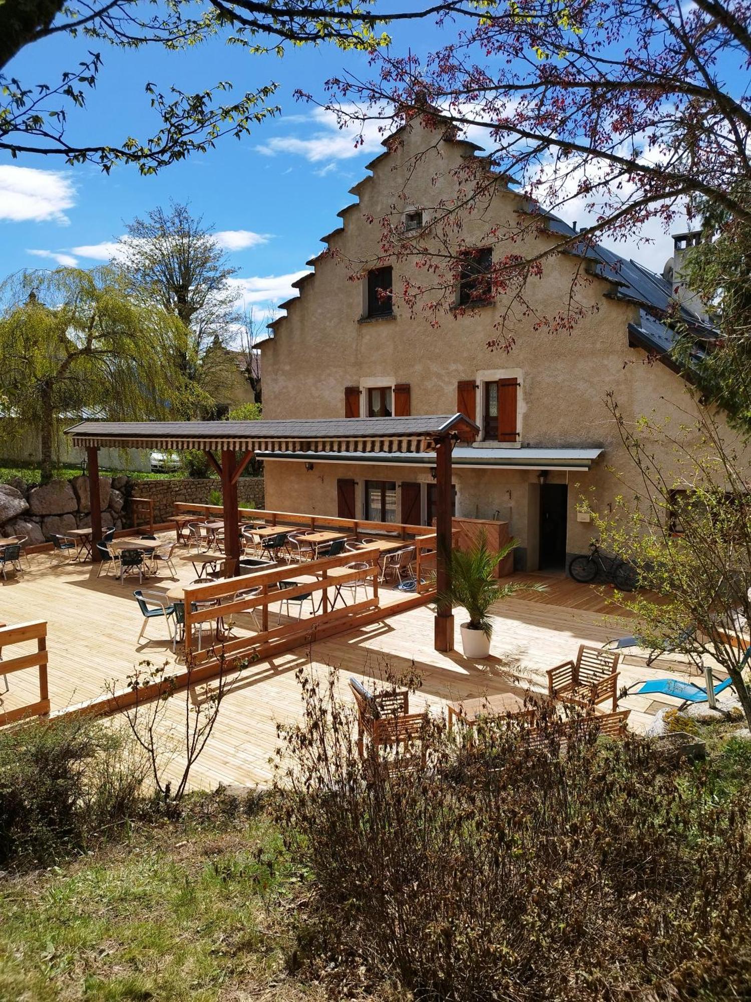 Auberge Des Montauds - Hotel & Restaurant Villard-de-Lans Exterior photo